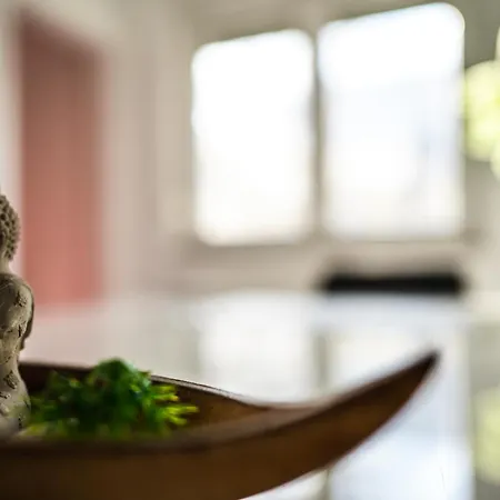 Luxus Maisonette In Mit Grosser Dachterrasse - Wehome Premium * Kaiserslautern