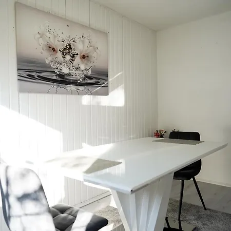 Apartment Luxus Maisonette In Mit Grosser Dachterrasse - Wehome Premium *